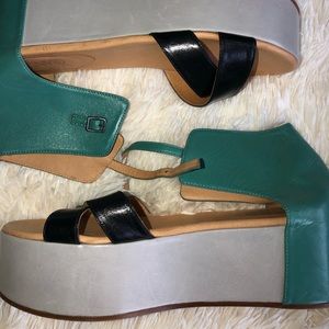 Colorblock platform sandals!
